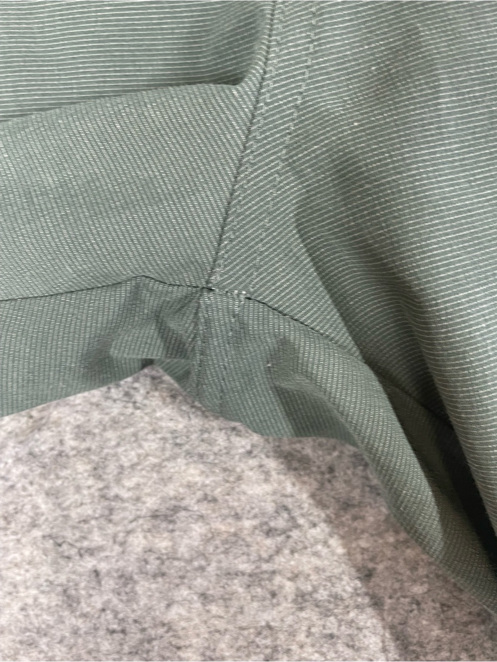 Travis Mathew Golf Shorts Green Size 40 Performance Stretch Casual Athletic - Picture 6 of 16